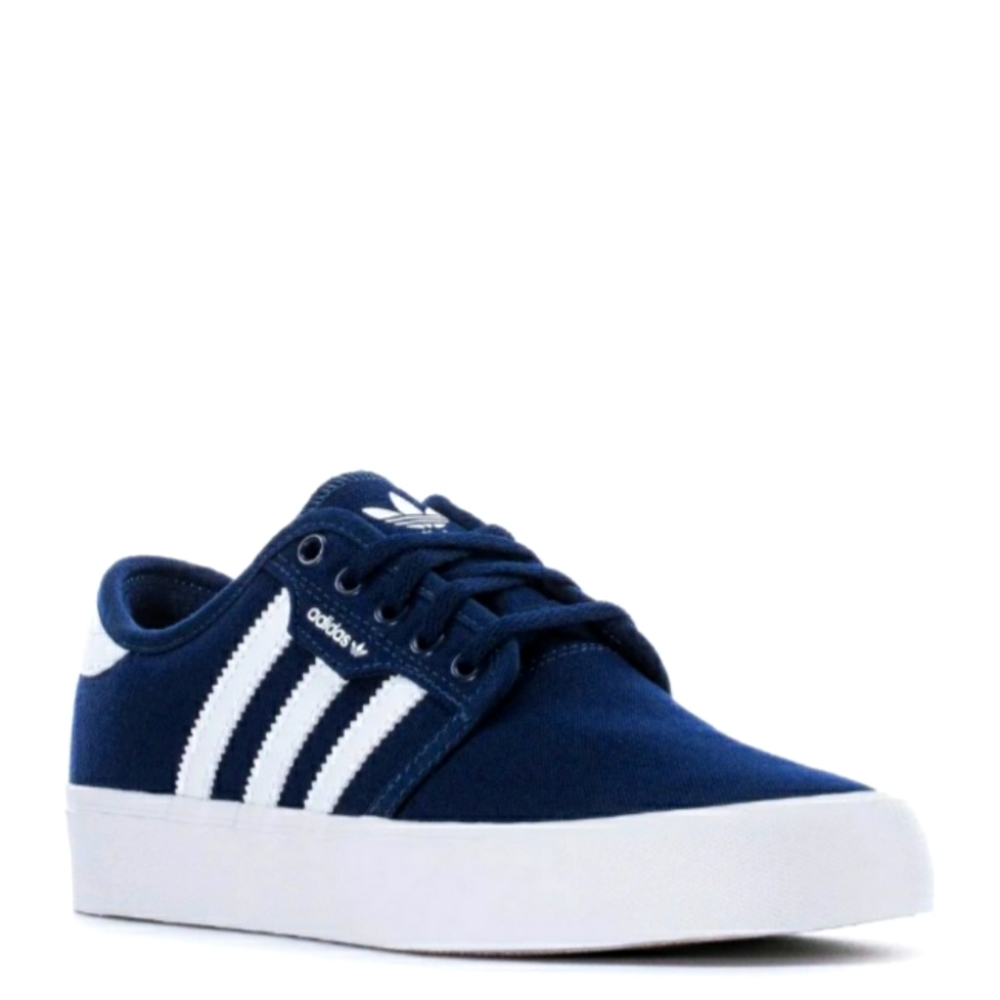 ADIDAS SEELEY J size 5 like New!